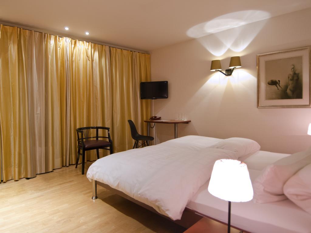 Hotel Scholl Σβέμπις Χαλ Δωμάτιο φωτογραφία