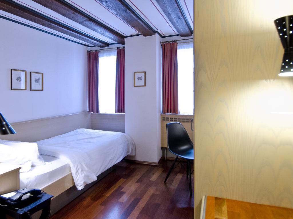Hotel Scholl Σβέμπις Χαλ Δωμάτιο φωτογραφία