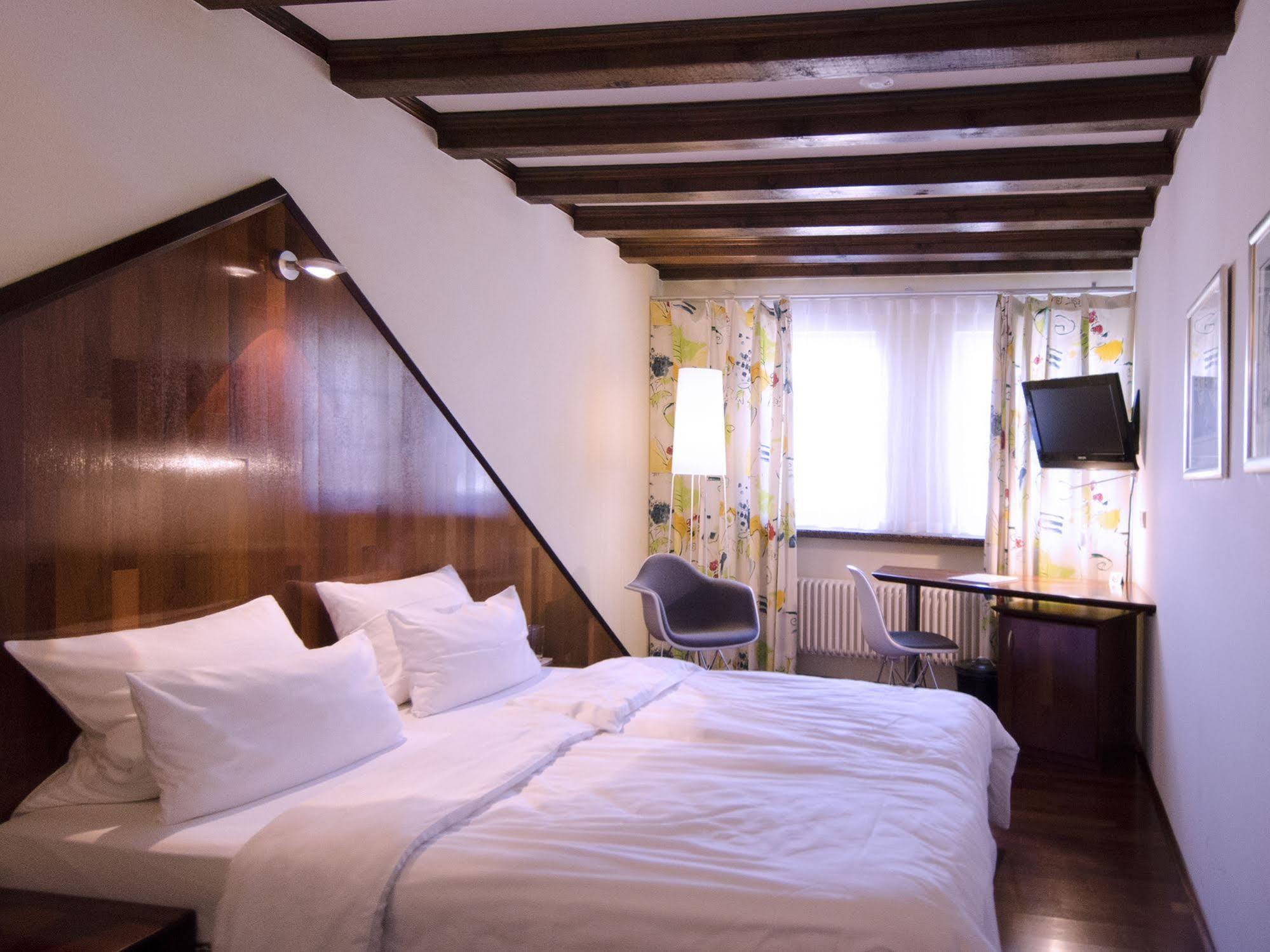 Hotel Scholl Σβέμπις Χαλ Εξωτερικό φωτογραφία